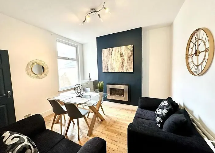 Princes Park Semi With Jacuzzi Sleeps 6 L8